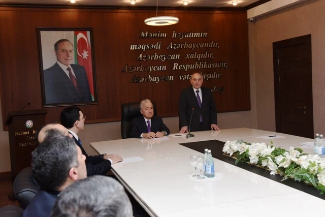 Новый глава ИВ Насиминского района представлен коллективу
 