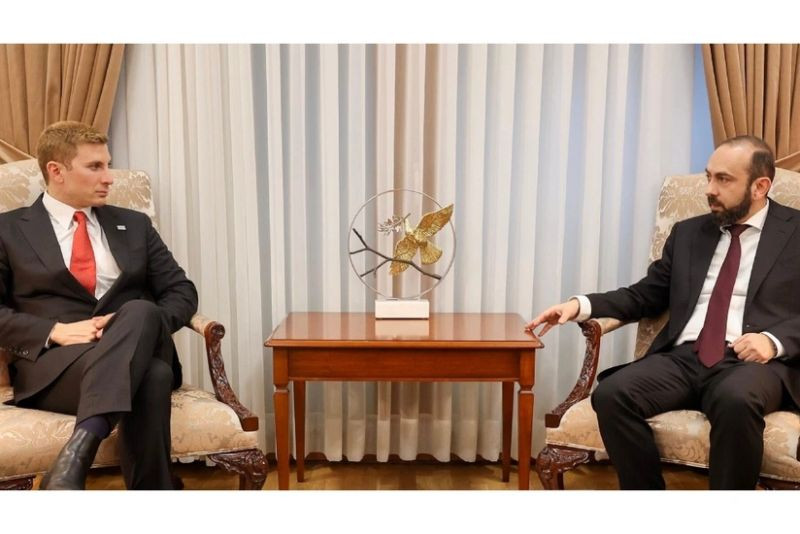 Мирзоян обсудил с Хелбергом перспективы энергосотрудничества Еревана и Вашингтона
 