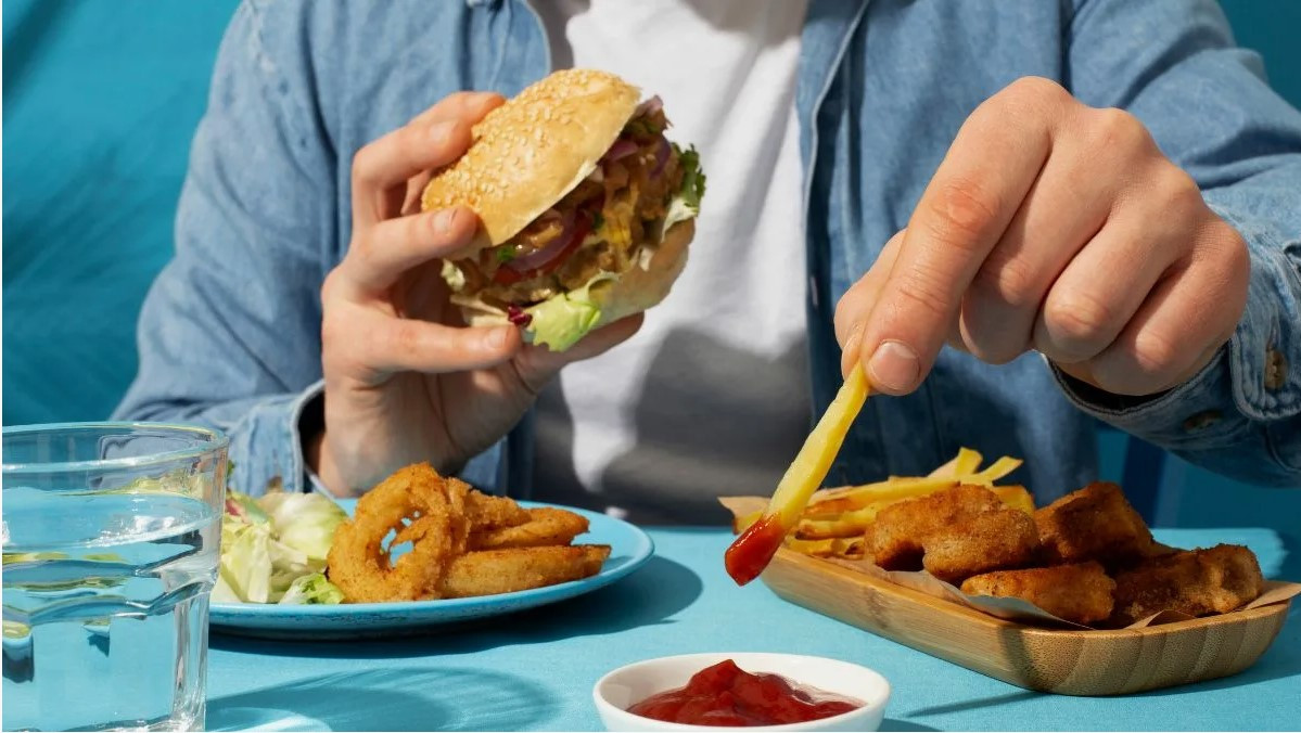 Названы продукты, опасные для сердца и сосудов
 