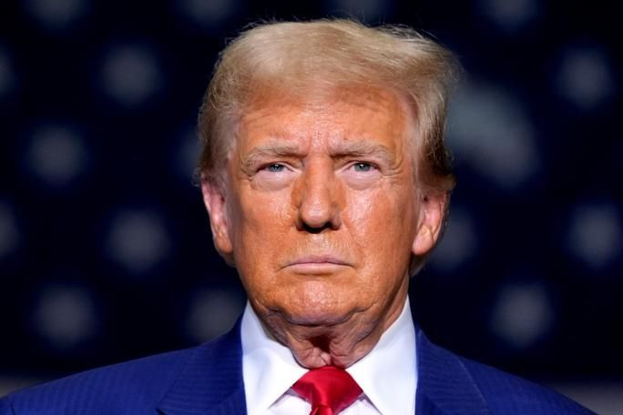 Филиппо: Трамп хочет отстранить Зеленского, так как он препятствует миру
 