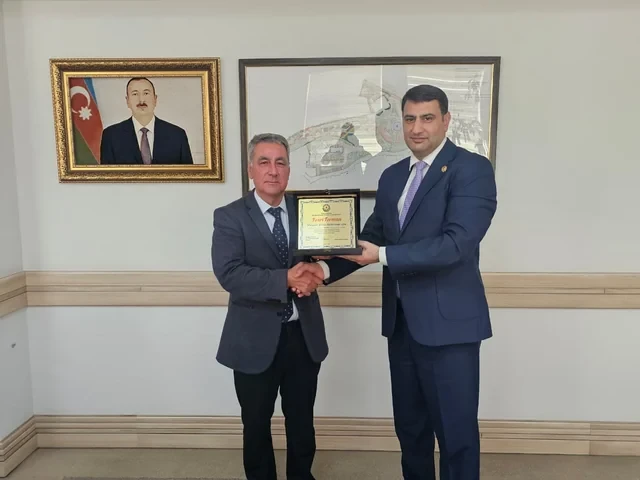 В Бинагадинском районе назначен новый главный архитектор в возрасте 66 лет
 