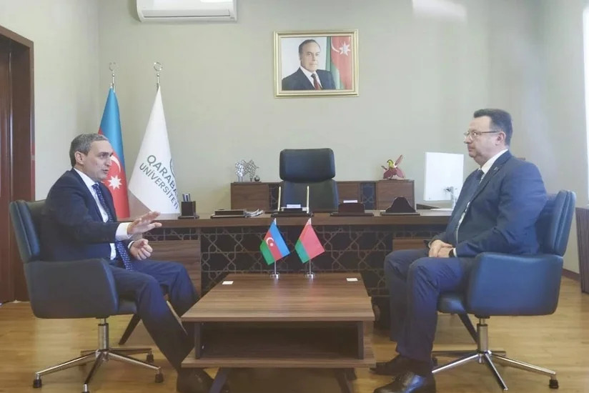 Посол Беларуси встретился в Ханкенди с ректором Карабахского университета
 