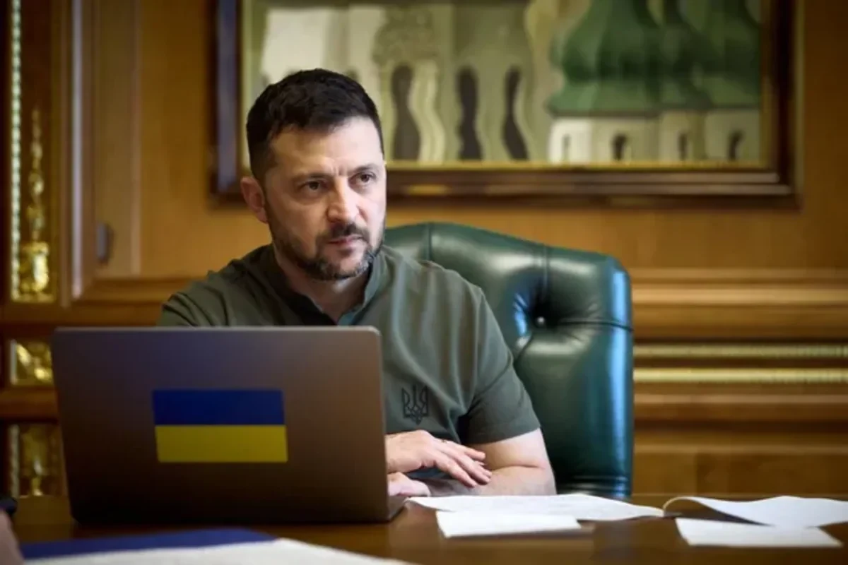 Зеленский признался, что два года жил в бункере
 