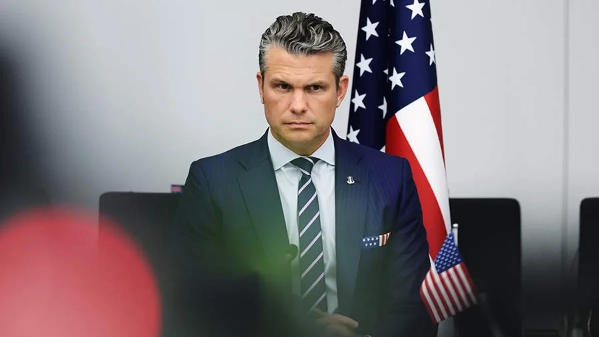 Глава Пентагона допустил существование инопланетян
 