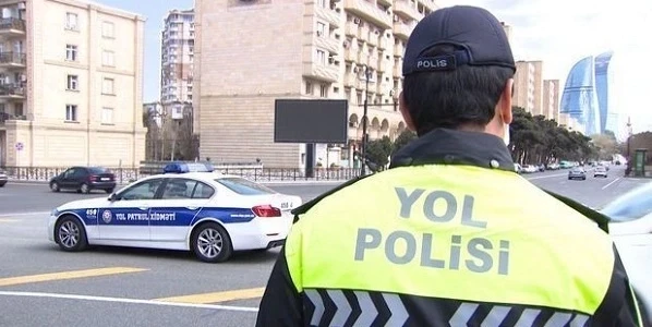 Завтра на некоторых улицах Баку будет ограничено движение транспорта
 