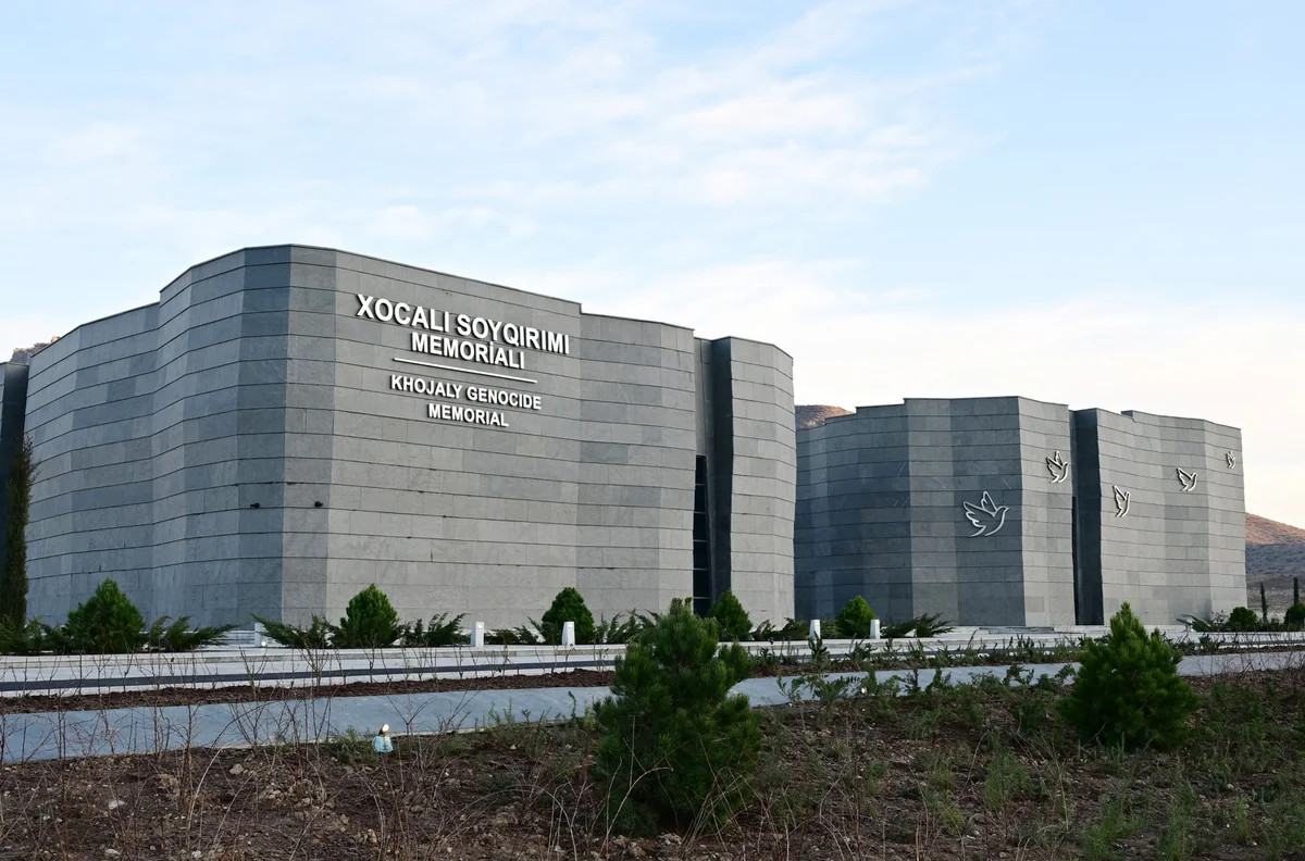 Память и справедливость: Новруз Аслан о значении Мемориального комплекса в Ходжалы
 