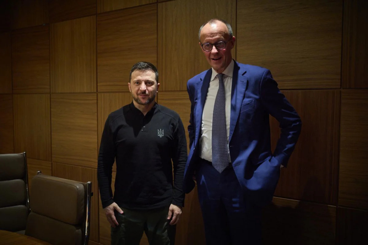 Зеленский и Мерц обсудили ход переговоров по Украине
 