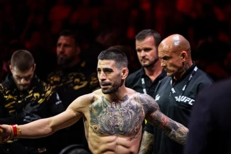 Илия Топурия предупредил претендентов на титул: 'Чтобы победить меня, вас придется меня убить'
 