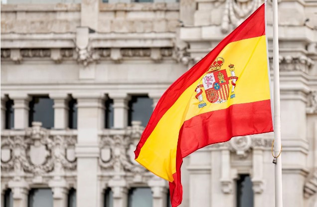 Мадрид ответил на заявление Трампа о прекращении торговли с Испанией
 