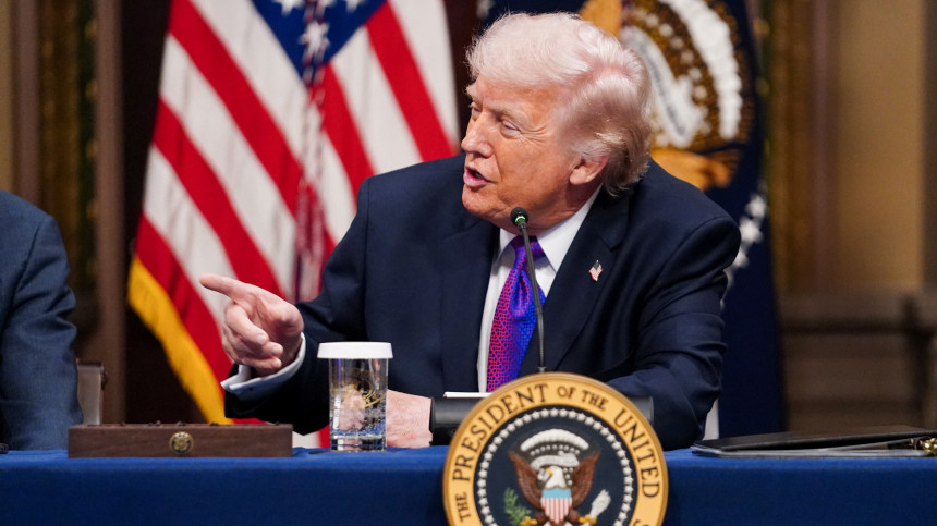 Трамп резко раскритиковал Европу и 'зеленую' энергетику
 