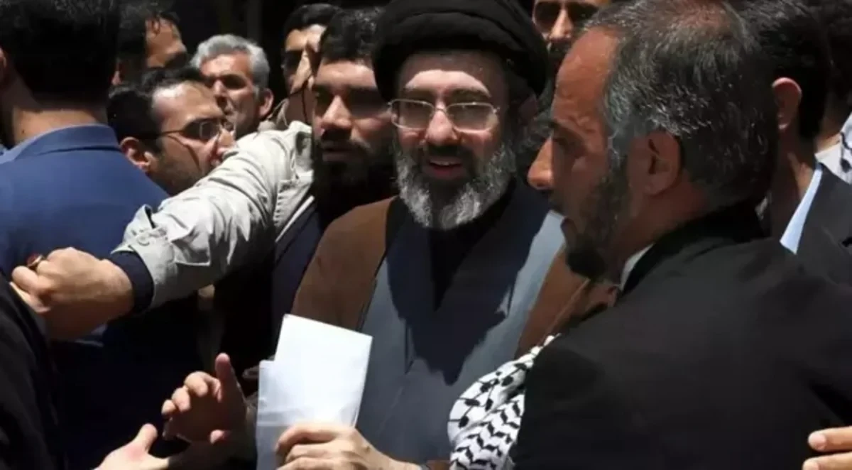 Сын Али Хаменеи стал новым верховным лидером Ирана