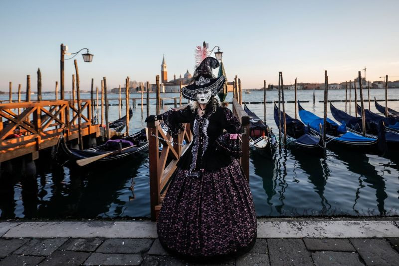 Брюссель пригрозил лишить денег Венецианскую биеннале из-за России
 