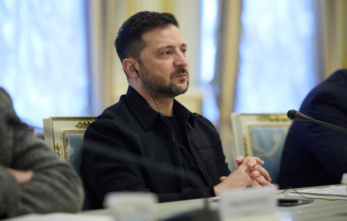 Зеленский заявил, что не разговаривает с Орбаном
 