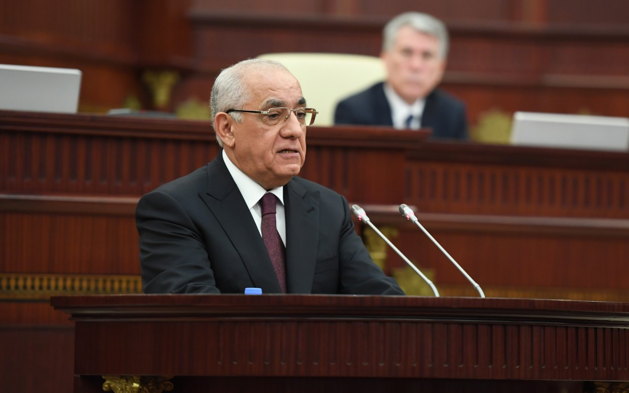 Кабмин Азербайджана представил отчёт за 2025 год: рабочие места, безопасность продуктов , новые социальные инициативы и новые планы развития
 