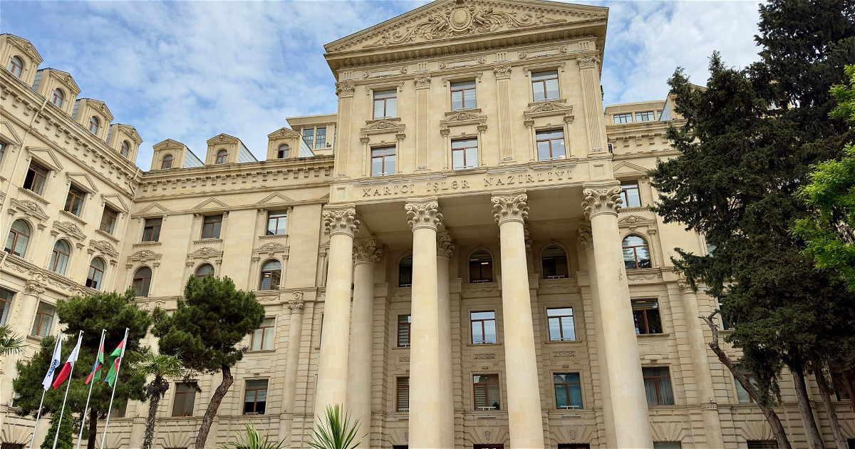 МИД Азербайджана поздравил Ирландию с национальным днем
 