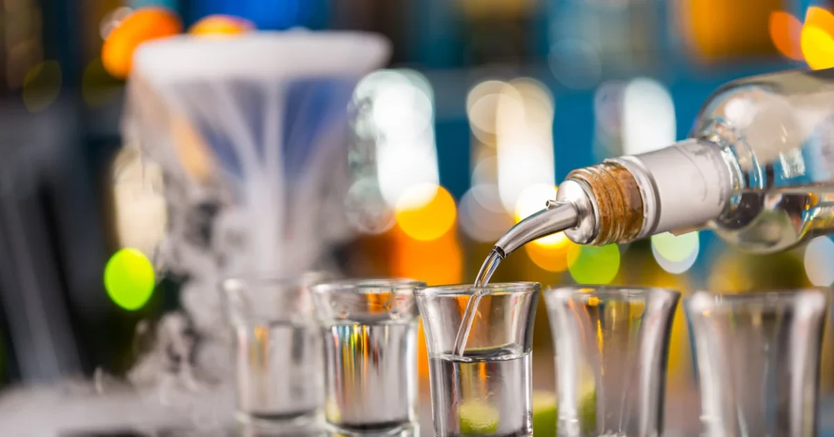 В Исмайыллы 55-летний мужчина выпил технический спирт и угодил на больничную койку
 