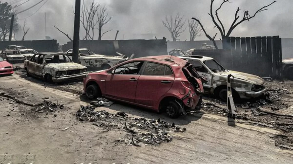 Сотни машин сгорели дотла на штрафстоянке в Мексике
 