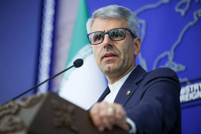 Иран заявил о недоверии к переговорам с США и раскритиковал их политику и военное присутствие в регионе
 