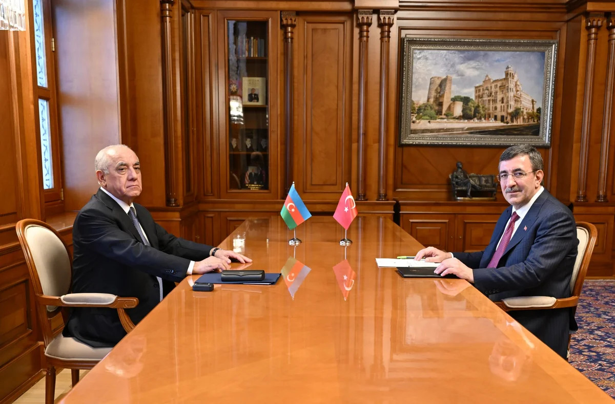 Али Асадов и Джевдет Йылмаз обсудили расширение партнерства по ряду направлений
 