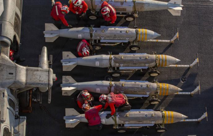 Белый дом запросил у Конгресса $1,5 трлн на военный бюджет
 