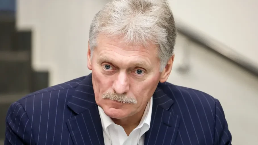 Песков призвал Зеленского вывести войска из Донбасса
 