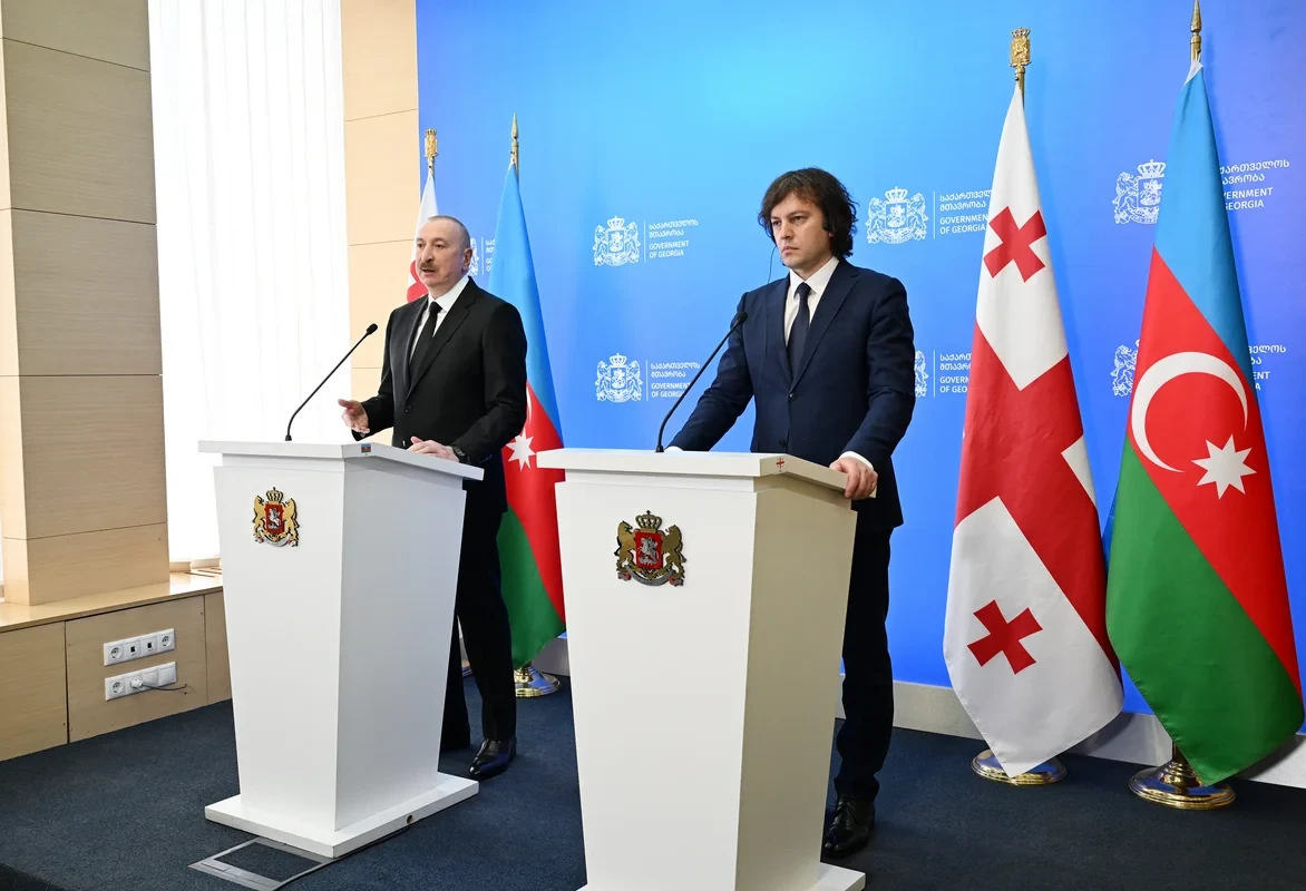 Президент Азербайджана и Премьер-министр Грузии выступили с заявлениями для прессы
 