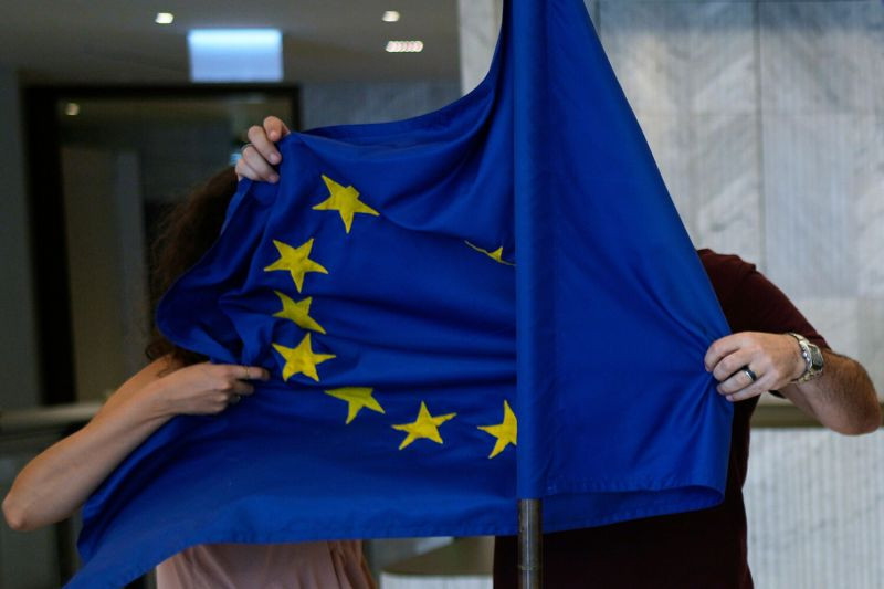 СМИ заявили о «системном параличе» Евросоюза
 