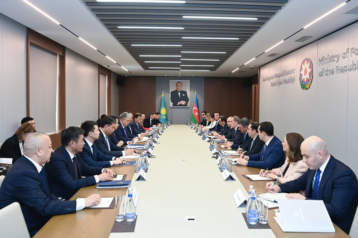 В Баку состоялась встреча Байрамова и Кошербаева в расширенном составе
 