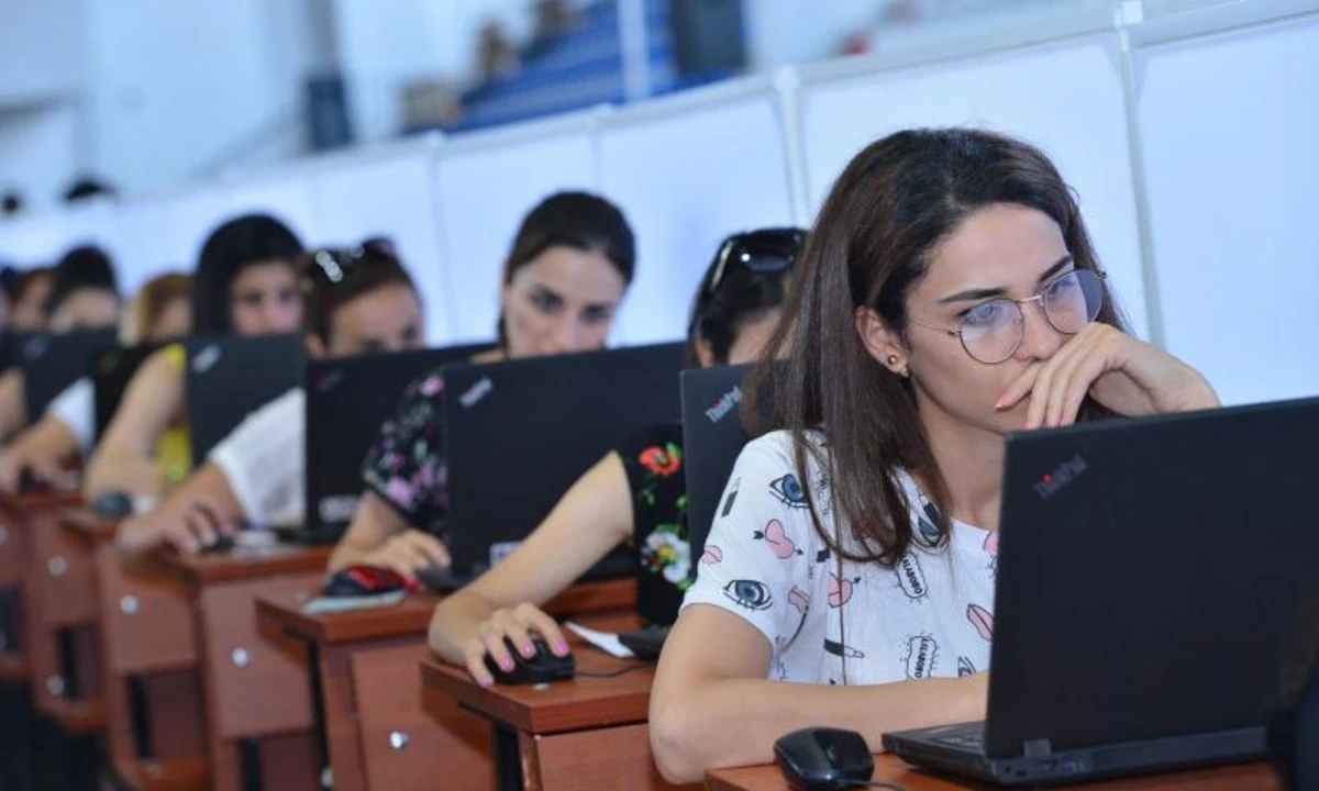 В Азербайджане преподавателей музыкальных и художественных школ будут оценивать по-новому
 