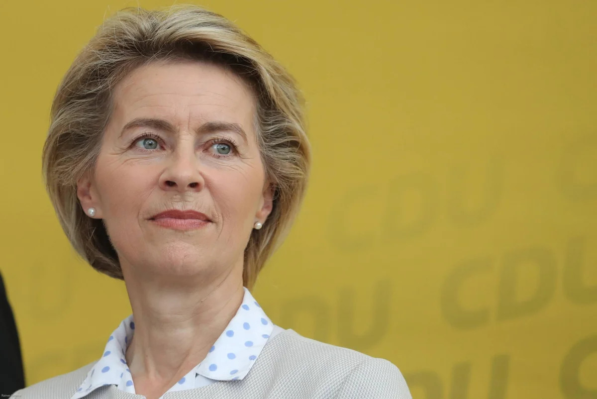 Фон дер Ляйен: ЕС готов к сотрудничеству с новым руководством Венгрии
 