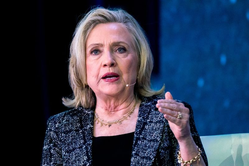 Клинтон обрушилась с критикой на Трампа
 