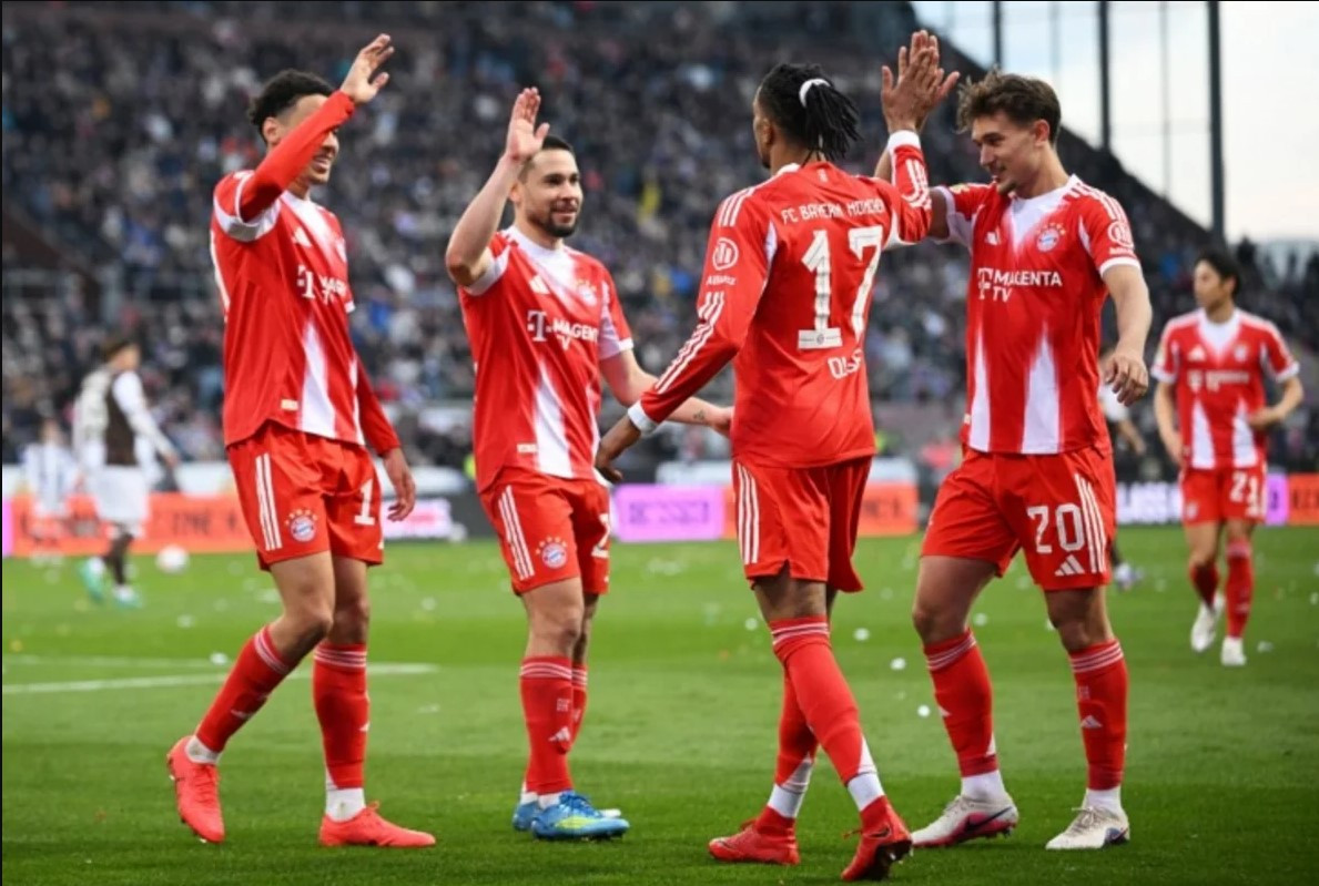 Немецкая Бундеслига: 'Бавария' в 35-й раз стала чемпионом
 