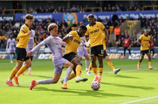 'Вулверхэмптон' стал первой командой, покинувшей АПЛ
 