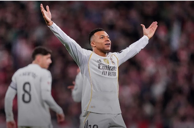 Мбаппе установил личный рекорд по голам за сезон с дальних ударов
 