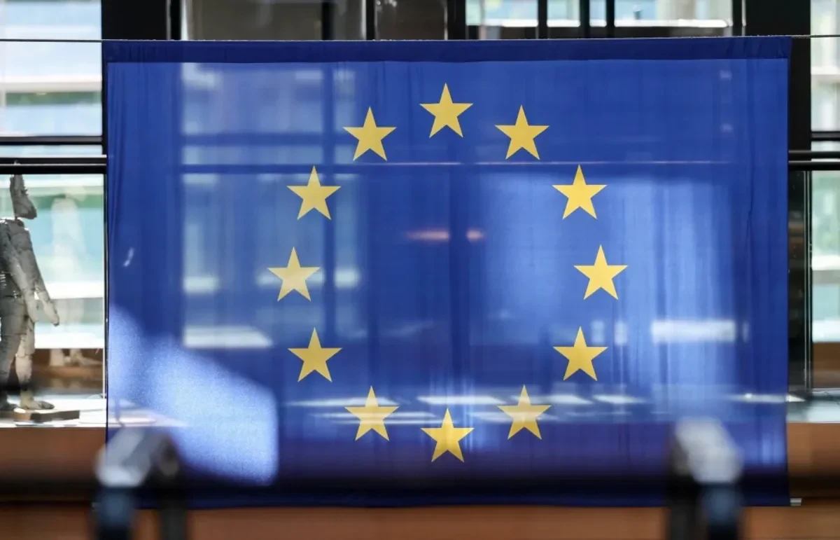 Совет ЕС утвердил 90 млрд евро для Украины и 20-й пакет санкций против России
 