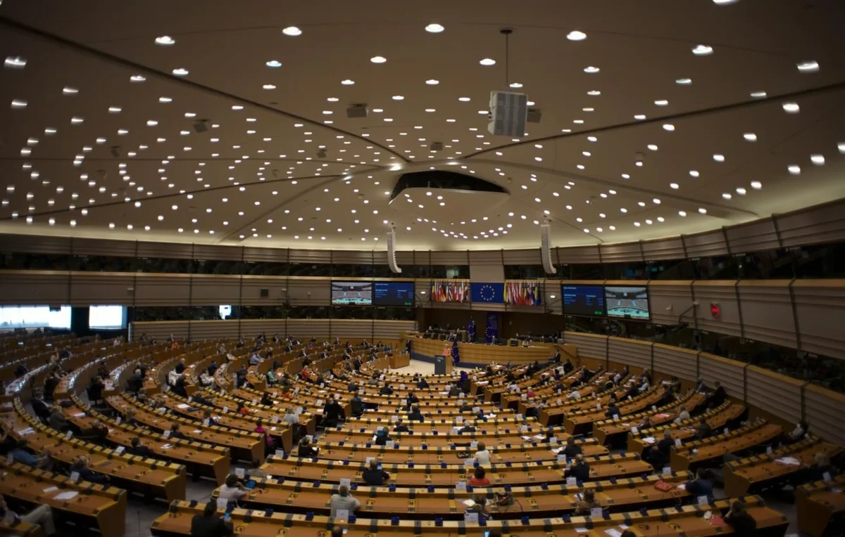 Лидеры ЕС приступили к подготовке 21-го пакета санкций против РФ
 