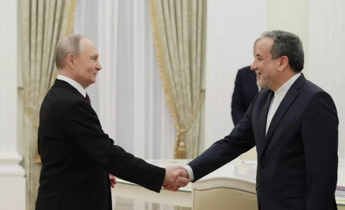 Путин и Арагчи проводят встречу в Санкт-Петербурге
 