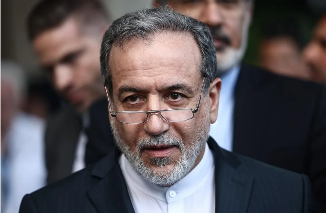 Арагчи: Переговоры Ирана и Омана касались безопасности в Ормузском проливе
 