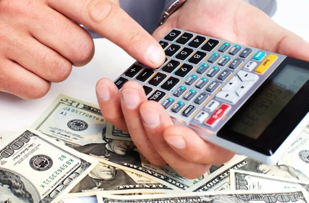 Кто из российских миллиардеров обеднел за последний год
 