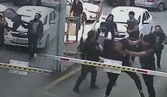 Задержаны еще двое участников массовой драки в Баку
 