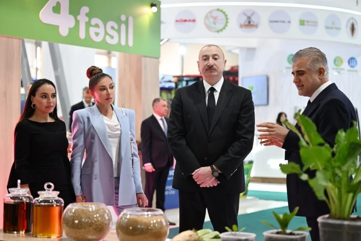 Президент Ильхам Алиев ознакомился с 19-й выставкой Caspian Agro Week и 31-й выставкой InterFood Azerbaijan - ФОТО
 