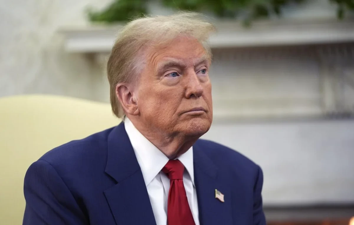 Трамп: Украина продолжает терять территории
 