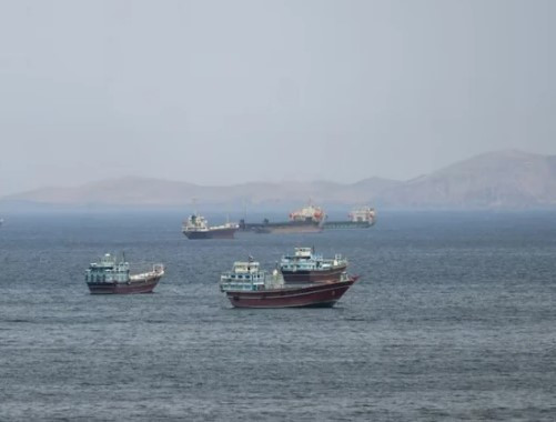 В Иране заявили об угрозе судоходству в Ормузском проливе
 