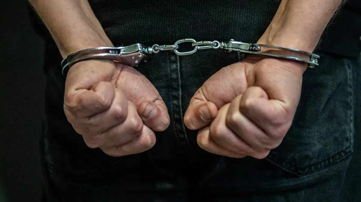 Задержан мужчина, совершивший кражу на 20 000 манатов из дома родственника
 