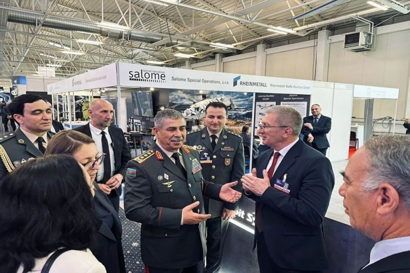 Закир Гасанов принял участие в выставке IDEB-2026
