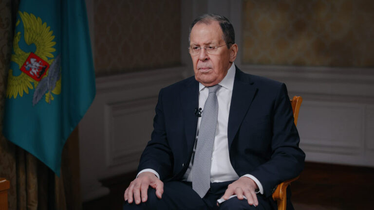Лавров: США продолжают линию Байдена, несмотря на заявления Трампа о сотрудничестве с Россией
 