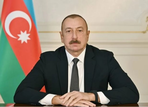 Президент Азербайджана поздравил парагвайского коллегу
 