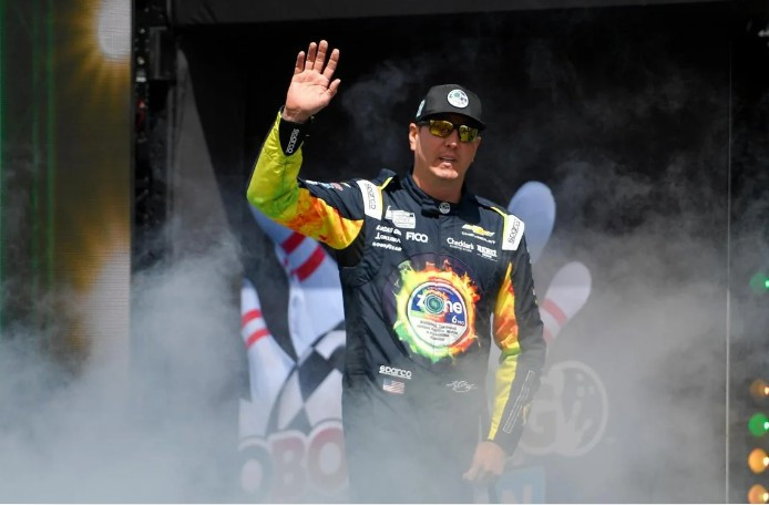 Умер двукратный чемпион NASCAR Кайл Буш
 