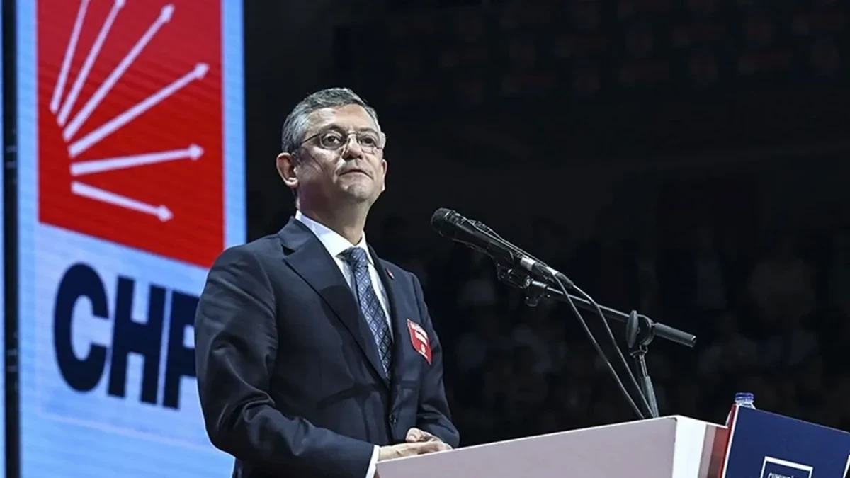 Озгюр Озель избран председателем парламентской группы CHP
 