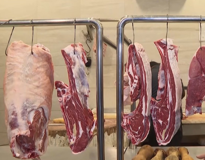 Запрет ЕС на бразильское мясо: угроза роста цен в Азербайджане на 10% - ВИДЕО
 